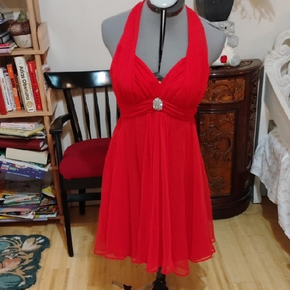 Chic Red Backless Dress with Embellished Waist